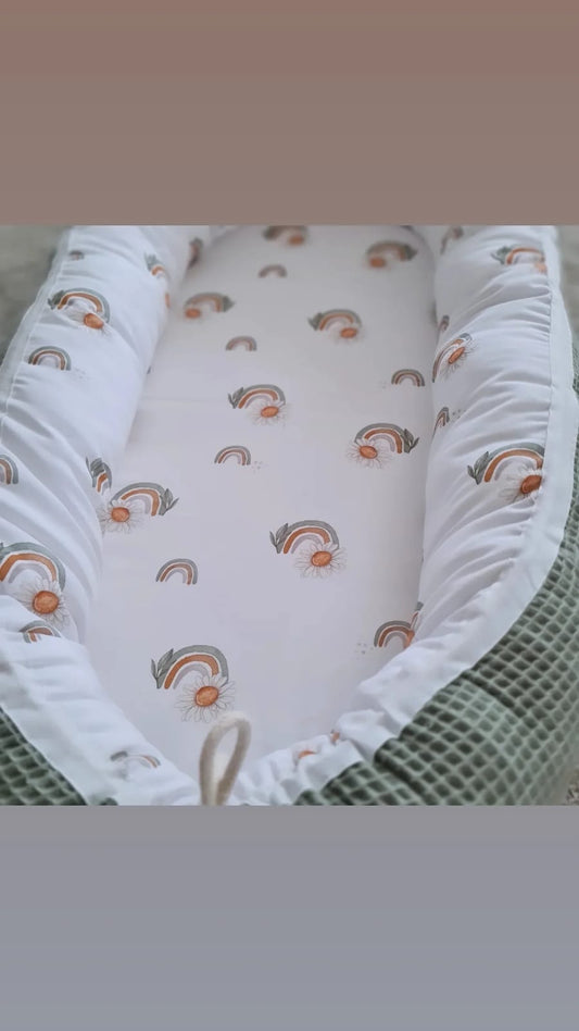 Babynestchen "Regenbogen/Blume"