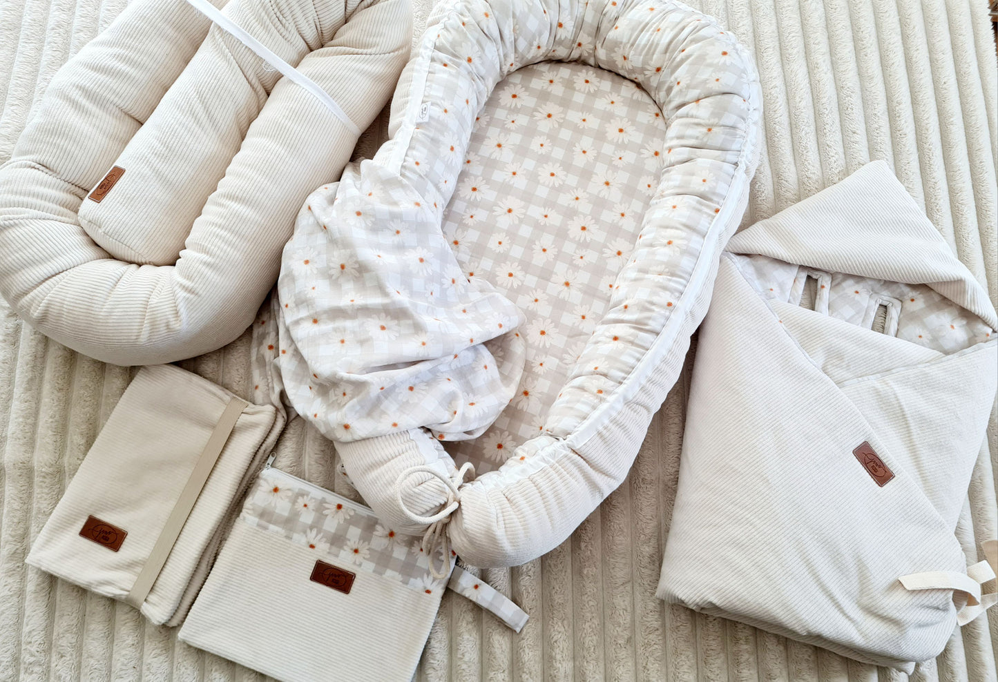 Babynestchen "Karo Blümchen" Cord