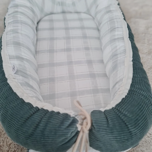 Babynestchen "Karriert" - petrol